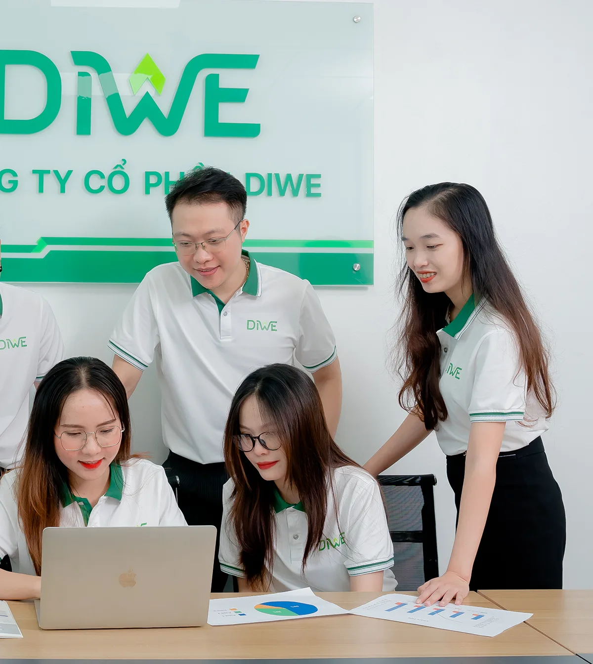 Nghiệm thu & Bàn giao